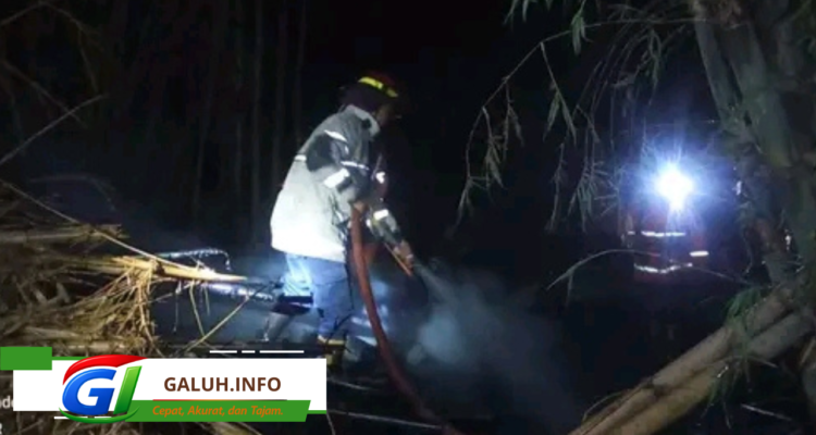 Kebakaran Rumpun Bambu di Belakang Perum Kertasari Ciamis, Api Membesar Diterpa Angin