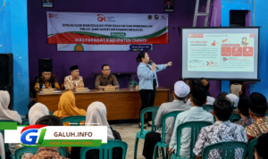 OJK Tasikmalaya mengedukasi masyarakat Ciamis agar waspada terhadap investasi ilegal
