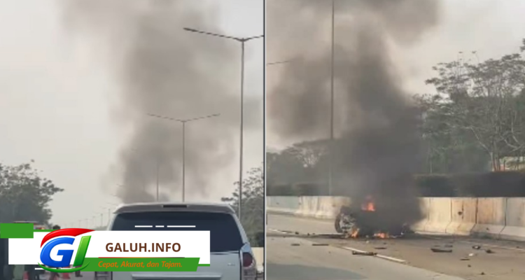 Kecelakaan mobil Subaru dan truk terjadi di Tol Serpong-Cinere, Tangerang Selatan.