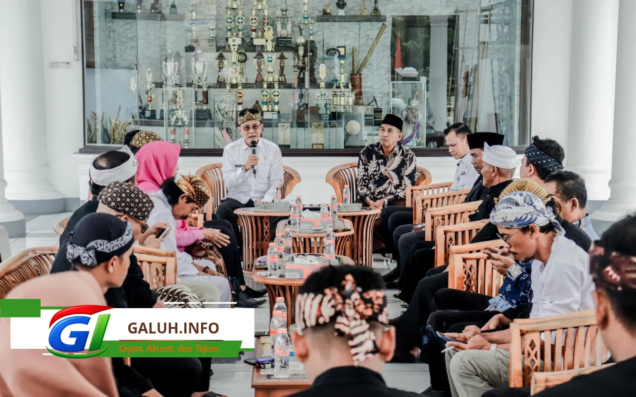 Bupati Ciamis Herdiat Sunarya mendorong masyarakat menjaga Tradisi Merlawu Wanasigra