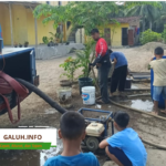 FK Tagana Kabupaten Tasikmalaya menyalurkan 6.000 liter air bersih