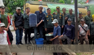 Perhutani KPH Ciamis Salurkan 5.100 Liter Air Bersih untuk Warga Bangunharja Perhutani KPH Ciamis Salurkan 5.100 Liter Air Bersih untuk Warga Bangunharja