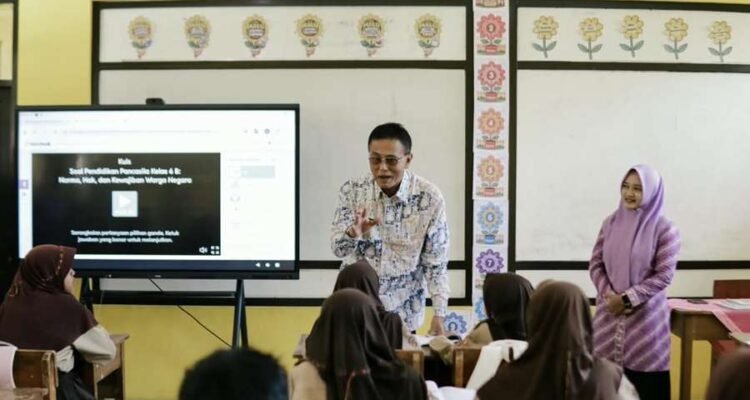 Bupati Herdiat Sunarya Resmikan Revitalisasi SDN 2 Margaharja, Dorong Pendidikan Berkualitas