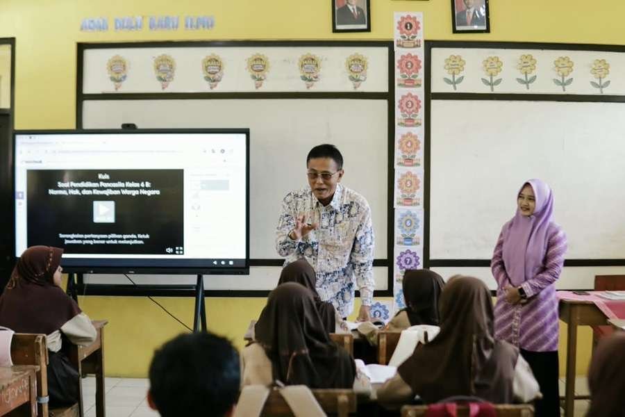 Bupati Herdiat Sunarya Resmikan Revitalisasi SDN 2 Margaharja, Dorong Pendidikan Berkualitas Bupati Herdiat Sunarya Resmikan Revitalisasi SDN 2 Margaharja, Dorong Pendidikan Berkualitas
